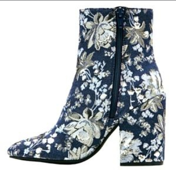 Merona Arie Blue & Metallic Silver Floral Brocade Booties Boots Women's Size 8.5 - Picture 1 of 8